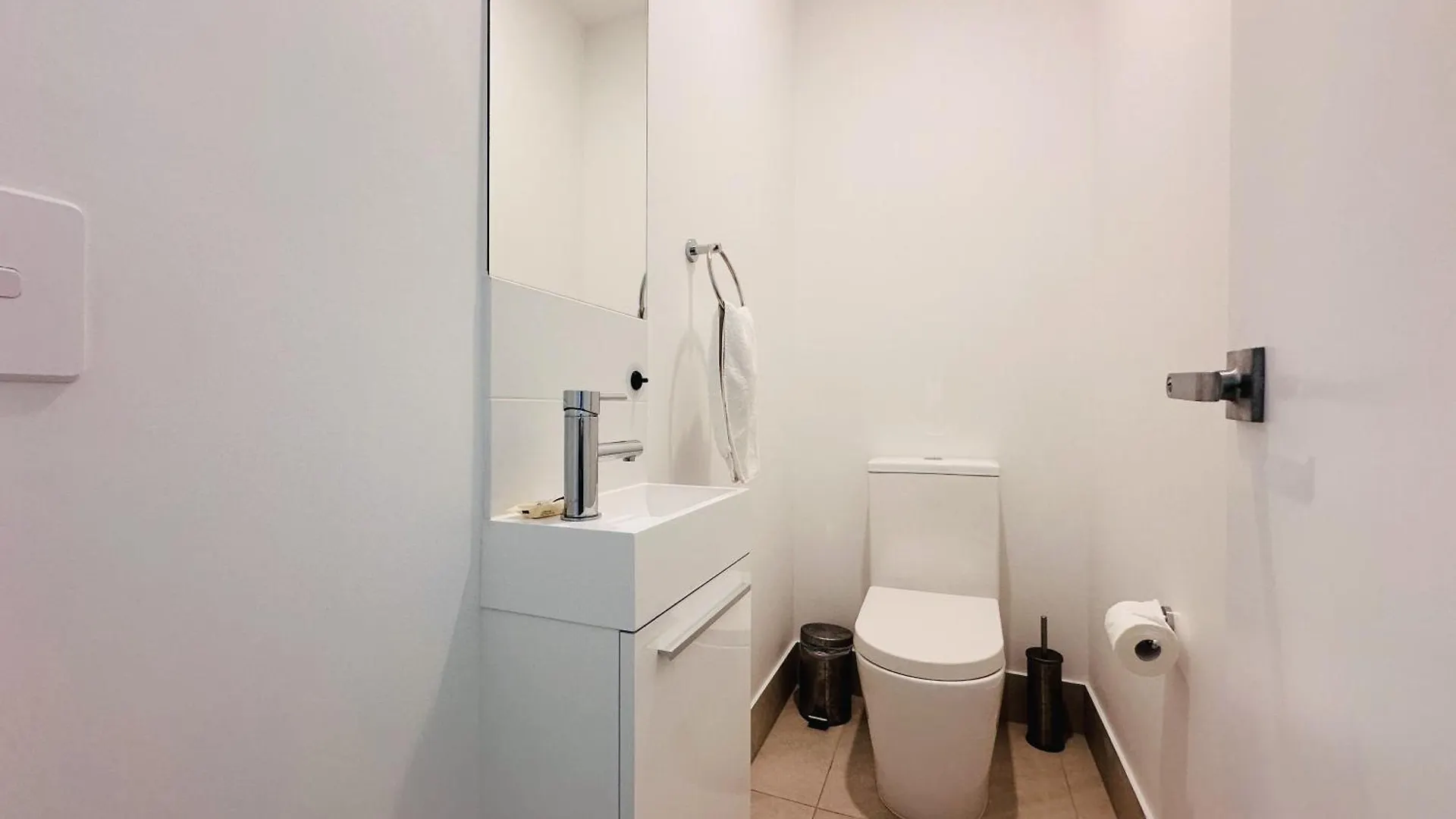 펜션 Robina Oasis Lodge 골드코스트 오스트레일리아